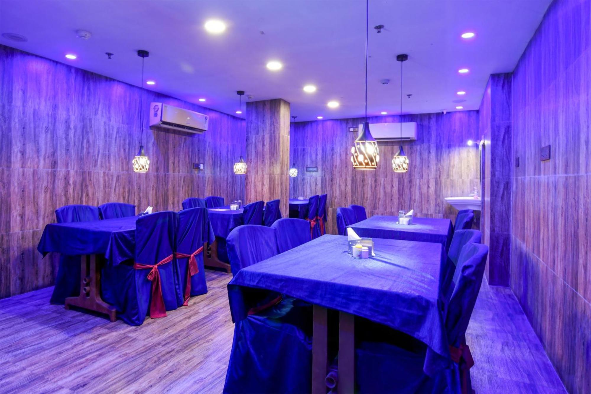 Super Townhouse Vip Road Formerly The Sky Kolkata Bagian luar foto